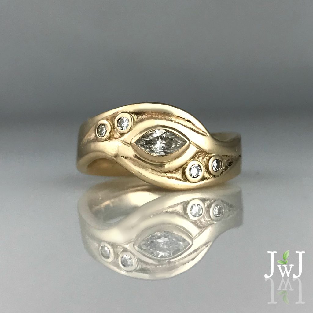 The Sand Bar Wedding Ring is a vintage jewellery redesign. We transformed her original wedding set into a new design that she now loves to wear, while still preserving its sentimental value.