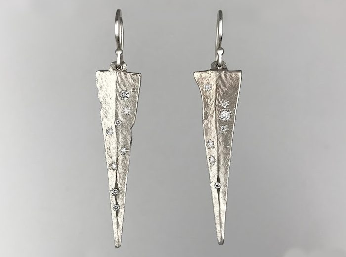 Ancient Sands Dagger Earrings